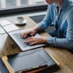 Why Successful Desk Hoteling Needs Office Workers To Check In