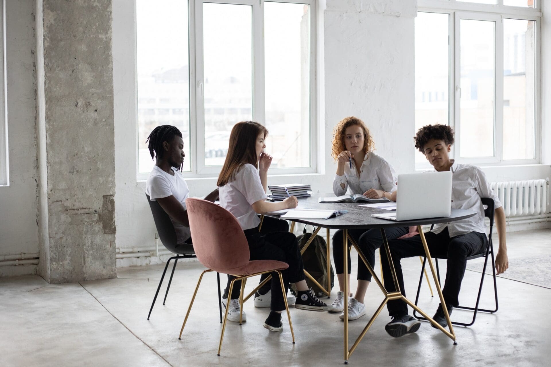 5 steps to make your hybrid meetings more inclusive